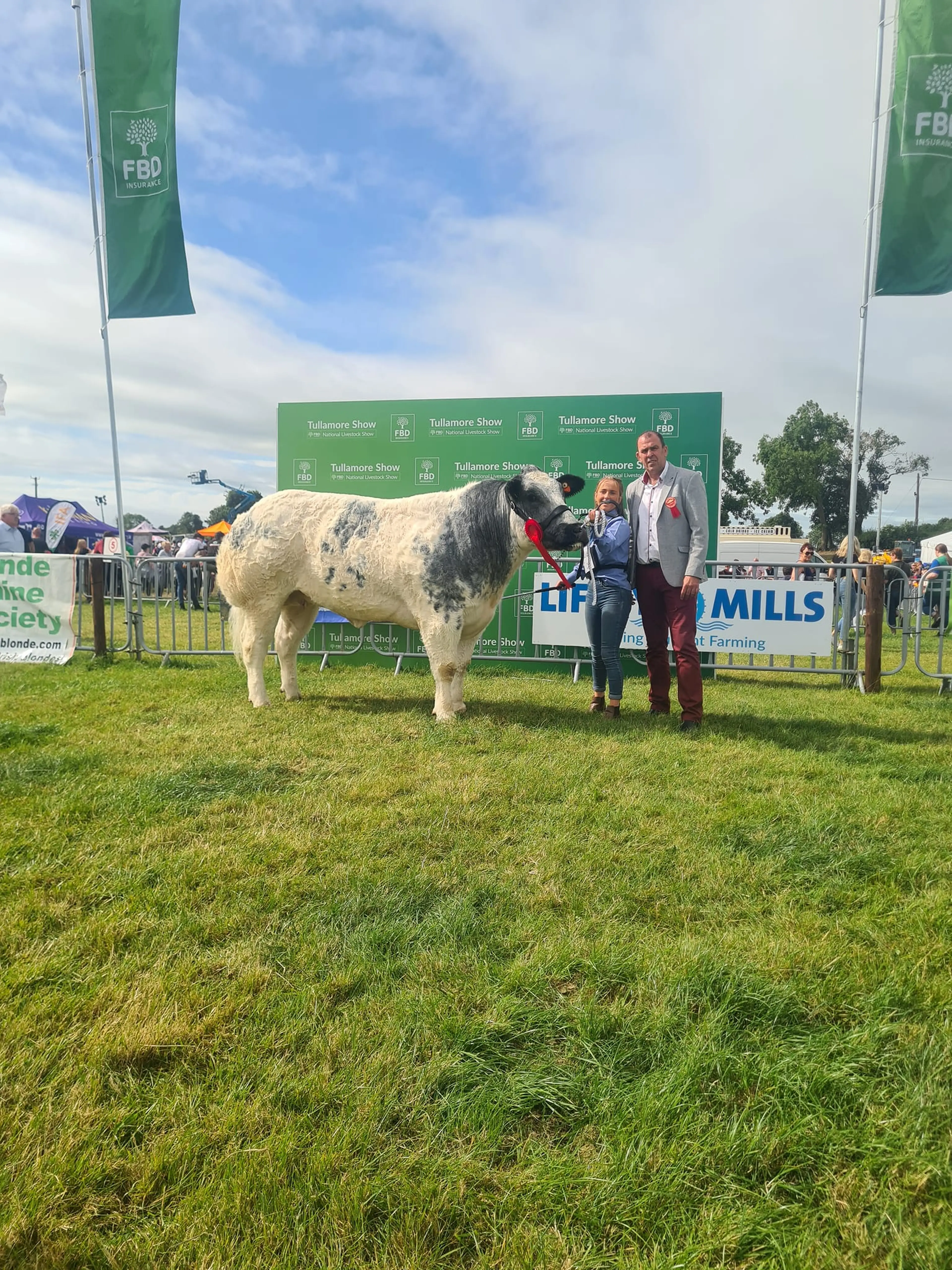 Overall Belgian Blue Champion sired by Empire d'Ochain (EZN)